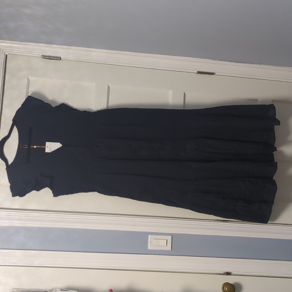 Quince Navy Organic Textured Cotton Smocked V-Neck Midi Dress - Picture 2 of 9